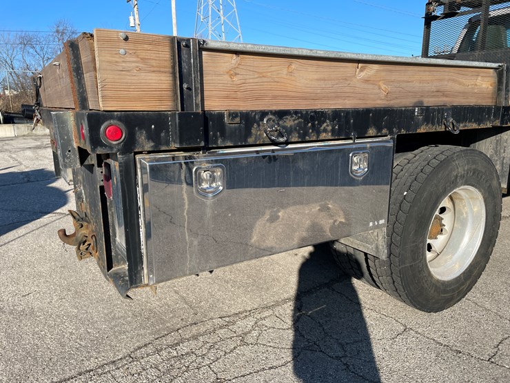 2009-ford-f750-xlt-image-24