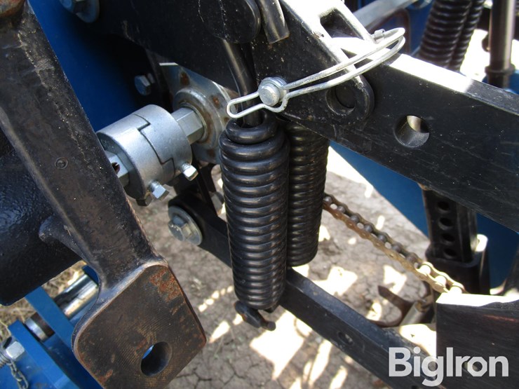 2023-kinze-3205-image-20