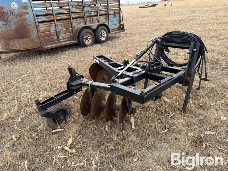 trac-packer-pivot-track-closer-image-1