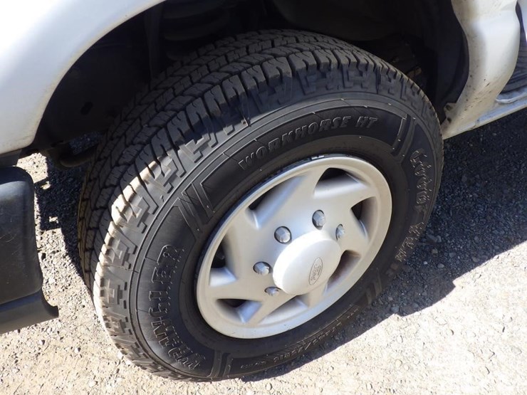 2008-ford-cargo-image-13