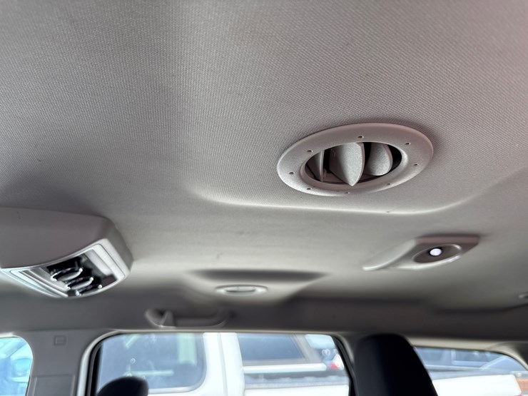 2012-dodge-journey-image-32