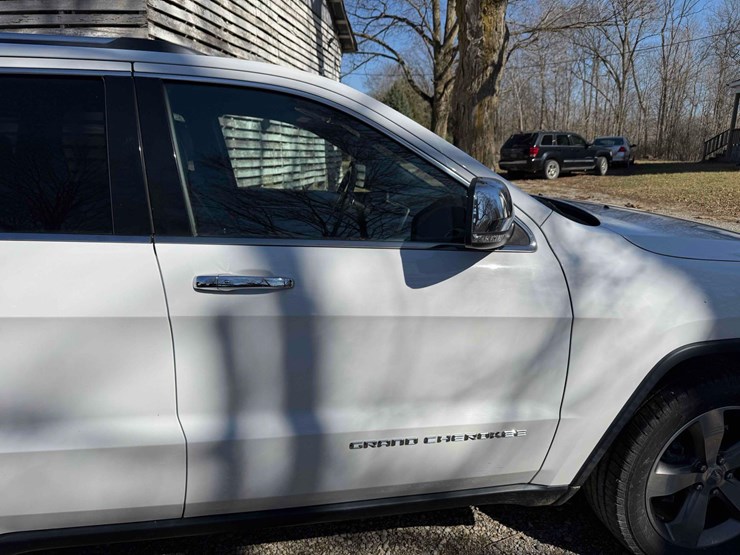 2015-jeep-grand-cherokee-image-14