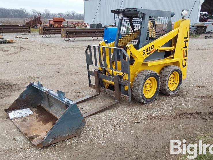 1993-gehl-3410-image-1