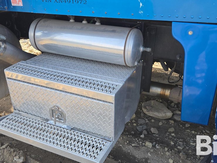 1999-peterbilt-378-image-19