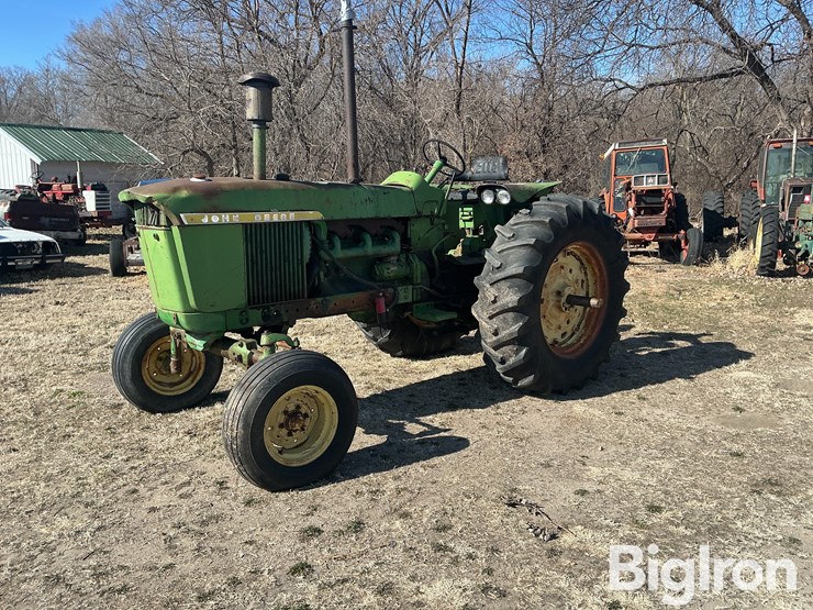 john-deere-4010-image-1