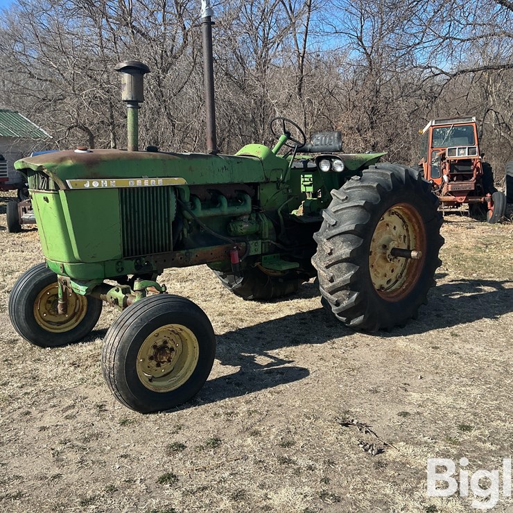 JOHN DEERE 4010