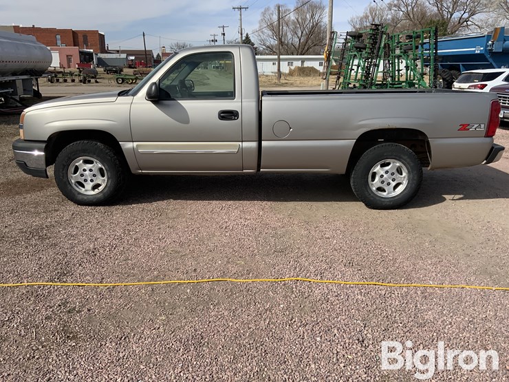 2003-chevrolet-silverado-1500-image-8