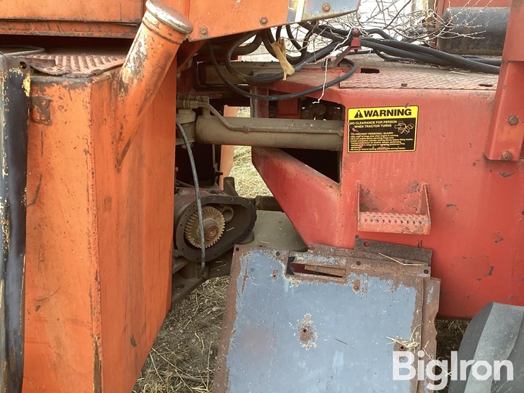 1982-versatile-555-image-12