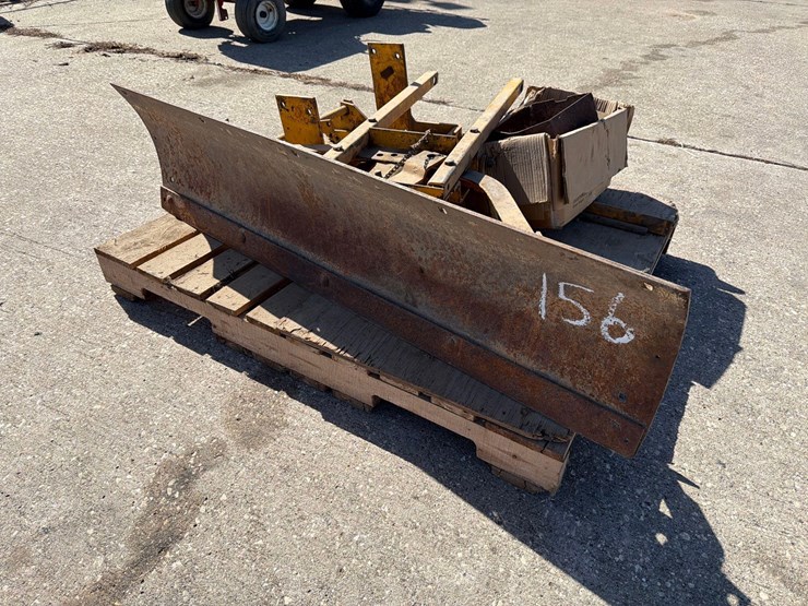 international-cub-lo-boy-image-28