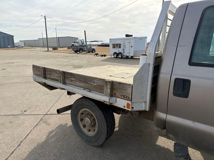 2004-ford-f250-image-17