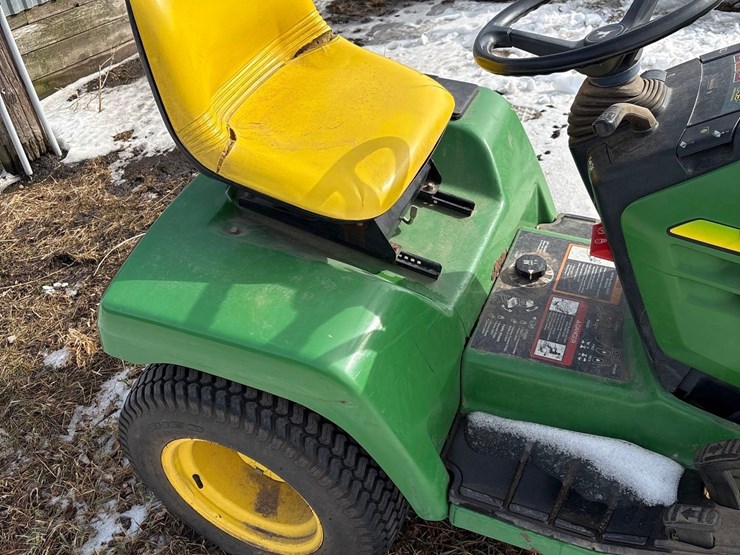 john-deere-345-image-15