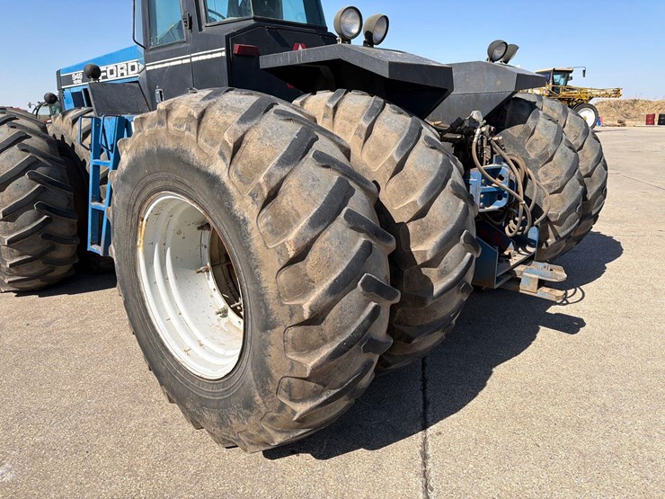 1990-versatile-946-image-9