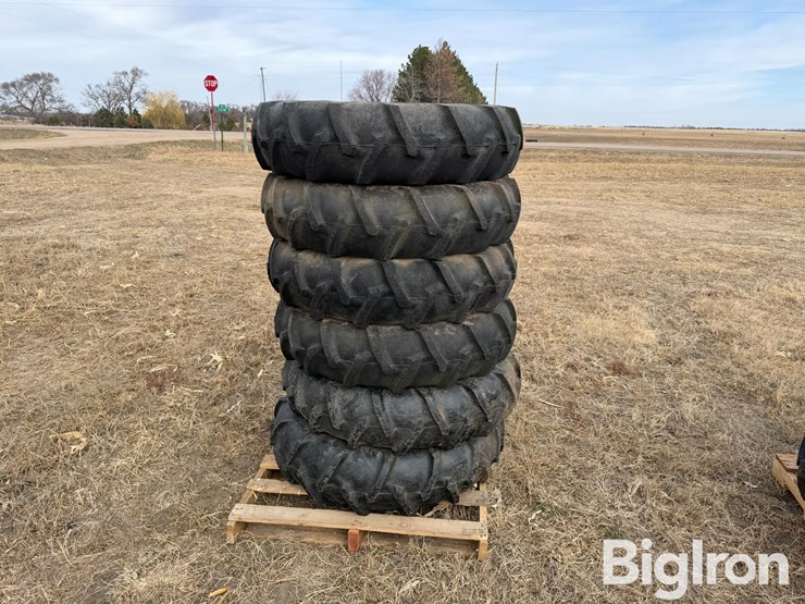 11.2-24-pivot-tires-&-rims-image-5