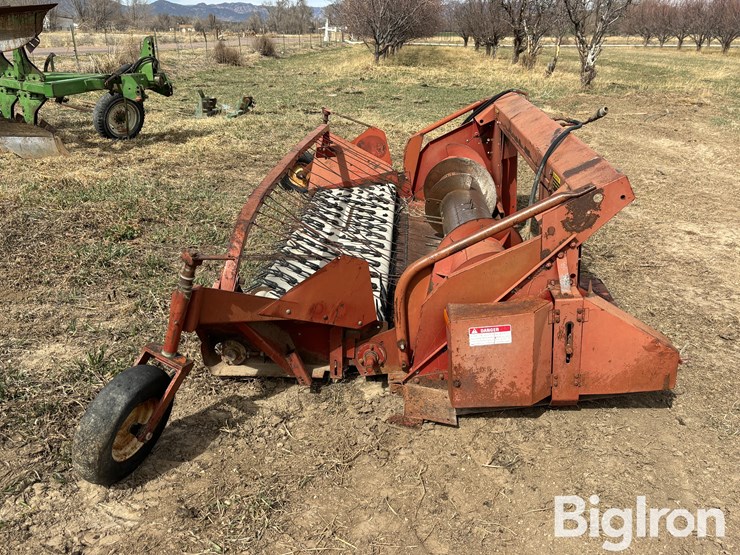 international-810-image-8