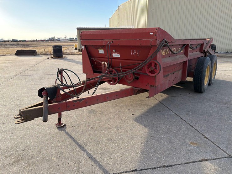 new-holland-195-image-3