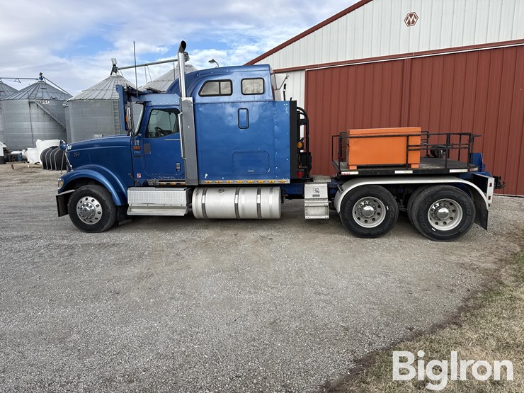 2003-international-9900i-image-8