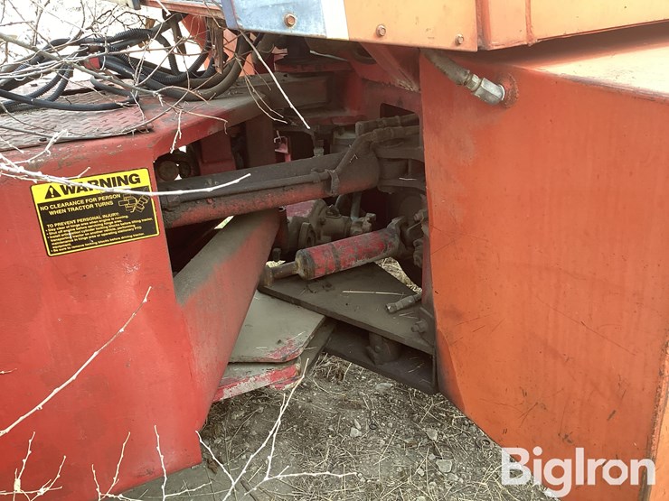 1982-versatile-555-image-9