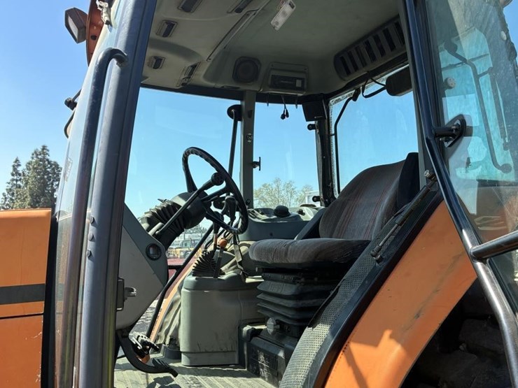 1998-case-cx80-image-14