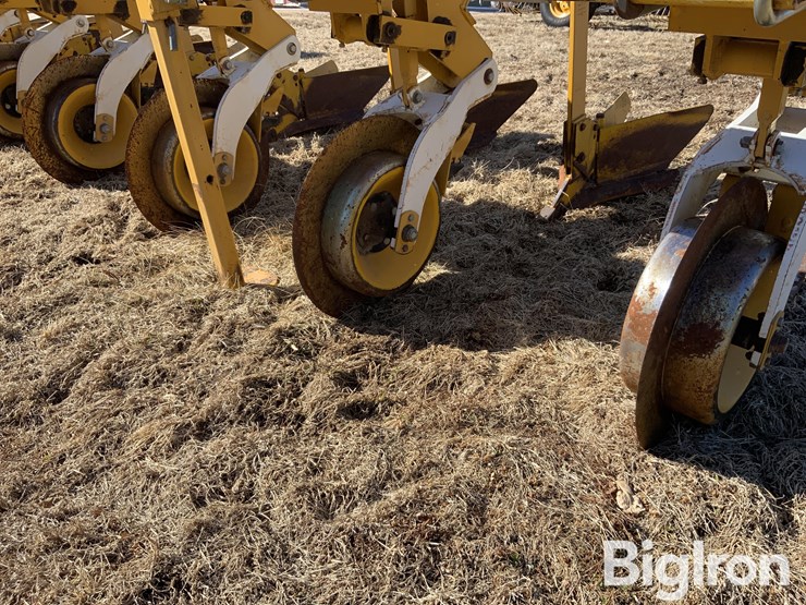 buffalo-62000830-8r30-cultivator-image-9