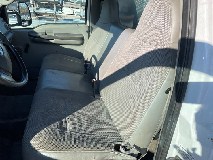 2007-ford-f350-xl-image-39