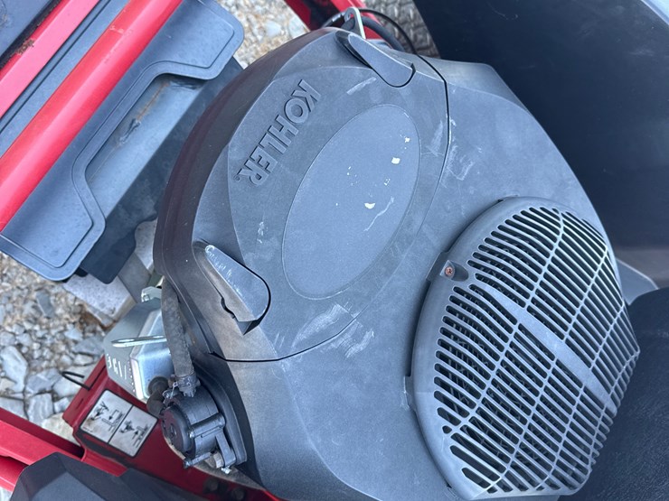 #25-•-troy-built-42"-zero-turn-mower-1b056h10225-inv#-42727-image-13