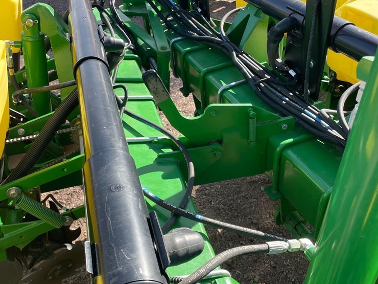 2012-john-deere-1760-image-23