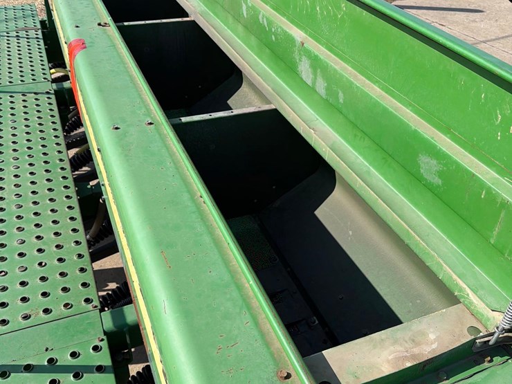 john-deere-750-image-48