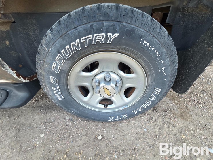 2002-chevrolet-1500-image-15