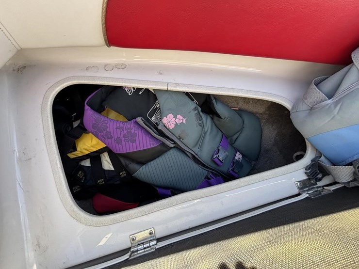 2000-unknown-trailer-image-27