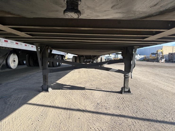 2000-utility-vs2r-image-11