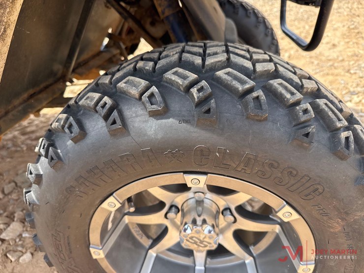 ez-go4-seater-gas-powered-golf-cart-image-14