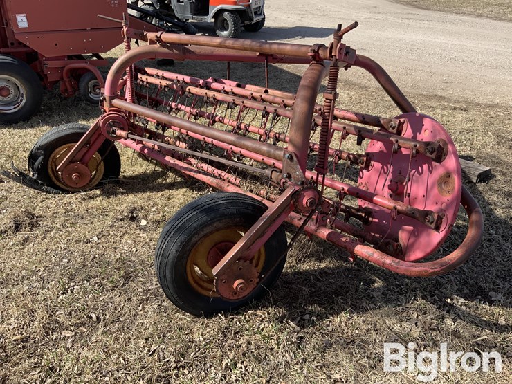 massey-ferguson-37-image-5