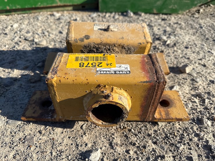 #2578-•-lot-of-(2)-shaft-carriers-inv#-2578-image-6