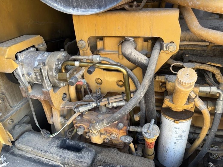 2006-caterpillar-143h-motor-grader-image-56