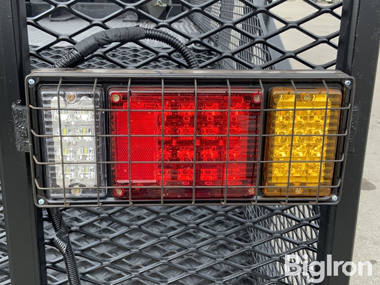 2013-isuzu-nrr-image-20