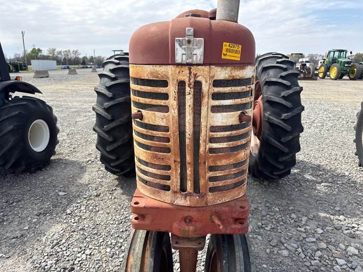 #75-•-mccormick-farmall-450-tractor-933-inv#-42875-image-26