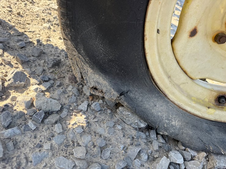 john-deere-31-image-36