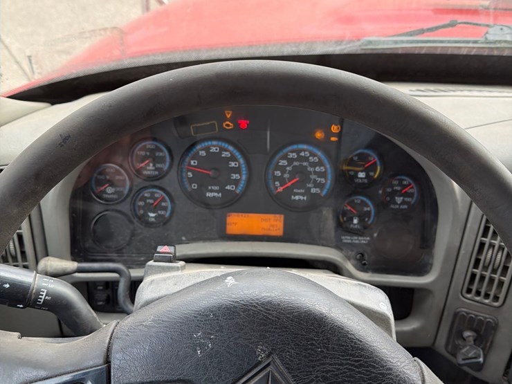 2014-international-4000-image-38