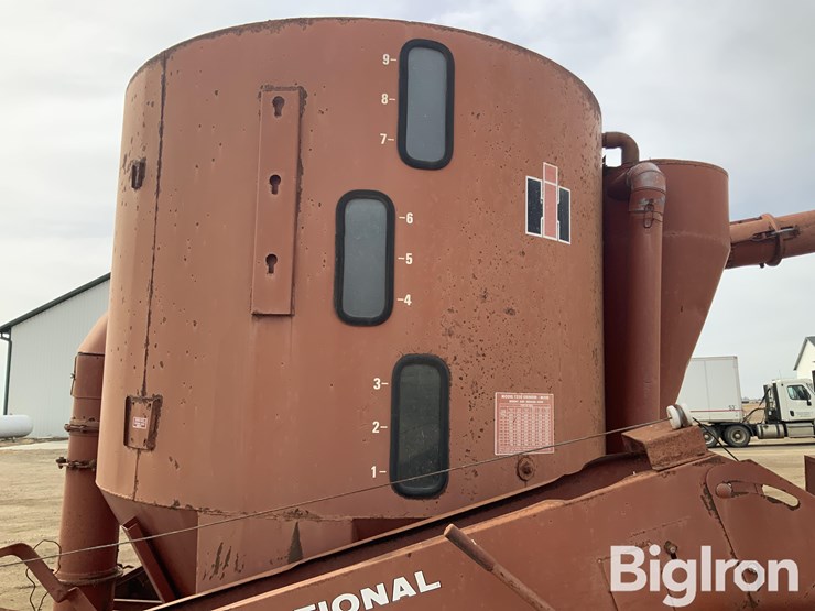 international-1250-image-11