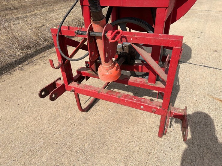 blow-hard-3pt-bunk-blower-image-9