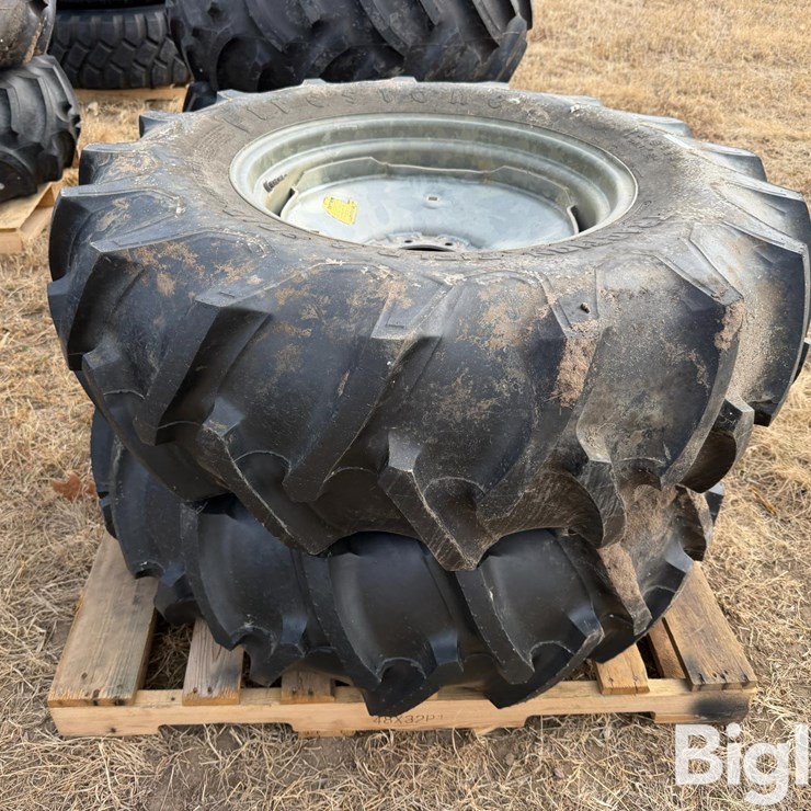 14.9-24 Pivot Tires & Rims