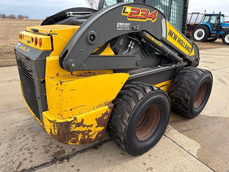 2018-new-holland-l234-image-19