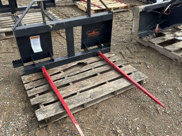 skidsteer-2-prong-bale-spear-image-1