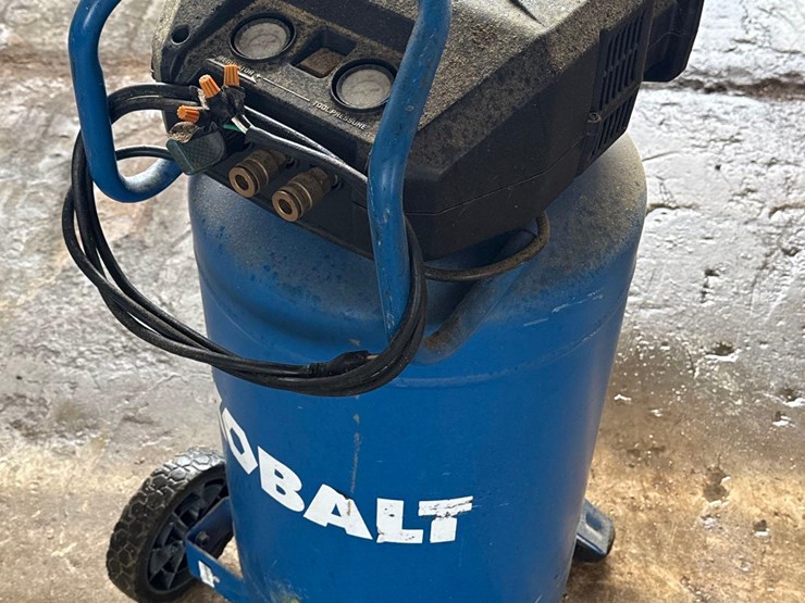kobalt-20g-air-compressor-image-4