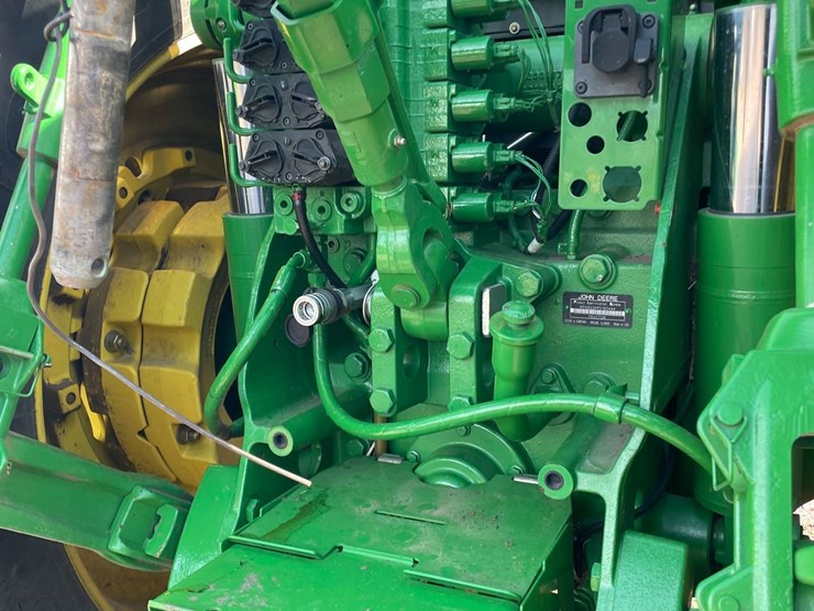 2007-john-deere-8230-image-11