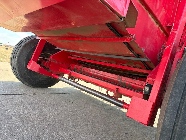 massey-ferguson-2856a-image-44