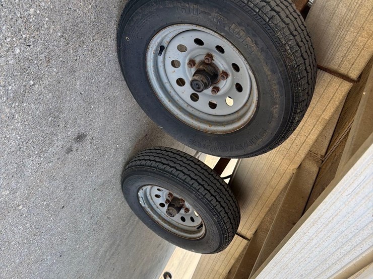 2005-newman-100”-x-22ft-snowmobile-trailer-image-18