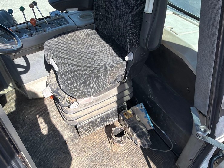 1990-versatile-946-image-46