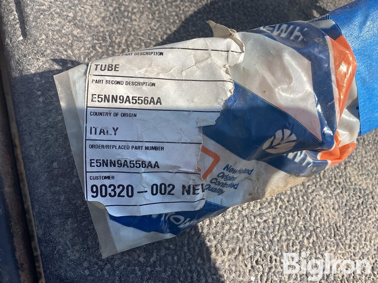 new-holland-35-image-6