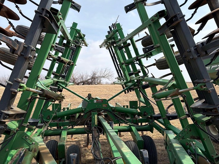 john-deere-726-image-38